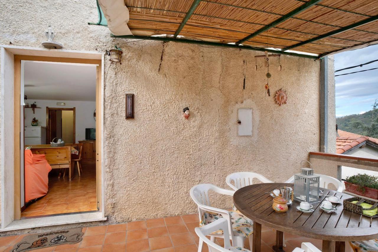 Ca De Baci Apartment Vessalico Exterior photo